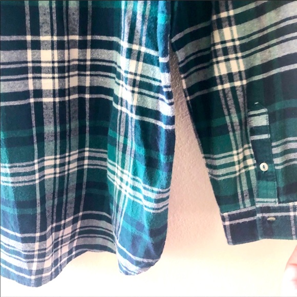 H&M Frannel Button Up Top - Picture 5 of 6